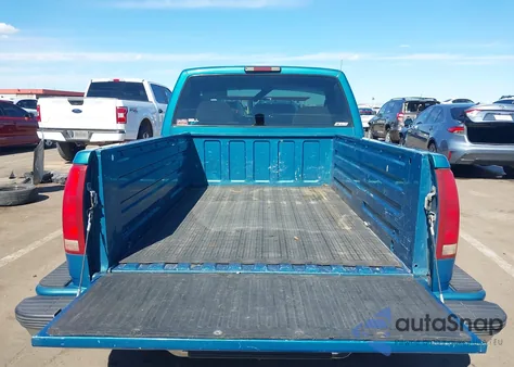 1997 Chevrolet C1500 Sportside z USA, uszkodzony, nr VIN 1GCEC14M4VZ191022